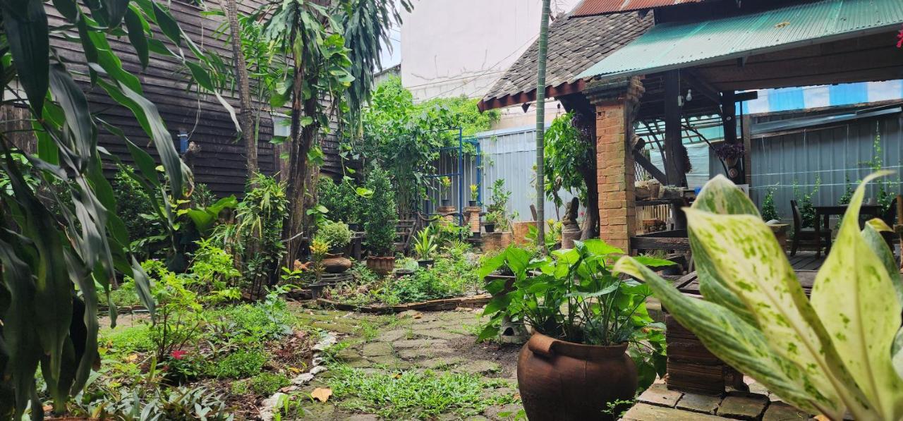 Albergue Cozy Nest Cnx Chiang Mai Exterior foto